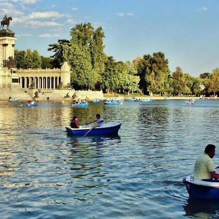 מדריד Por Los Pasos De Goya, Parque Retiro מראה חיצוני תמונה